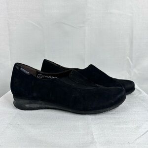 Mephisto Figura suede leather slip on loafers flats neurtal minimalist comfort